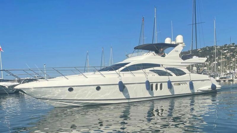 AZIMUT 62